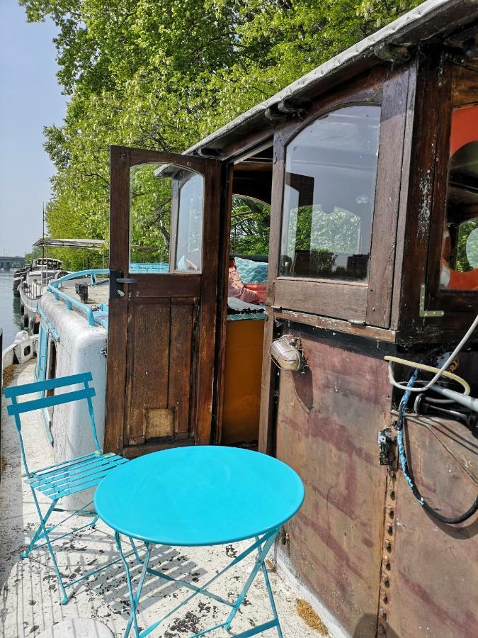 Peniche Althea Bed & Breakfast Avignon Bagian luar foto